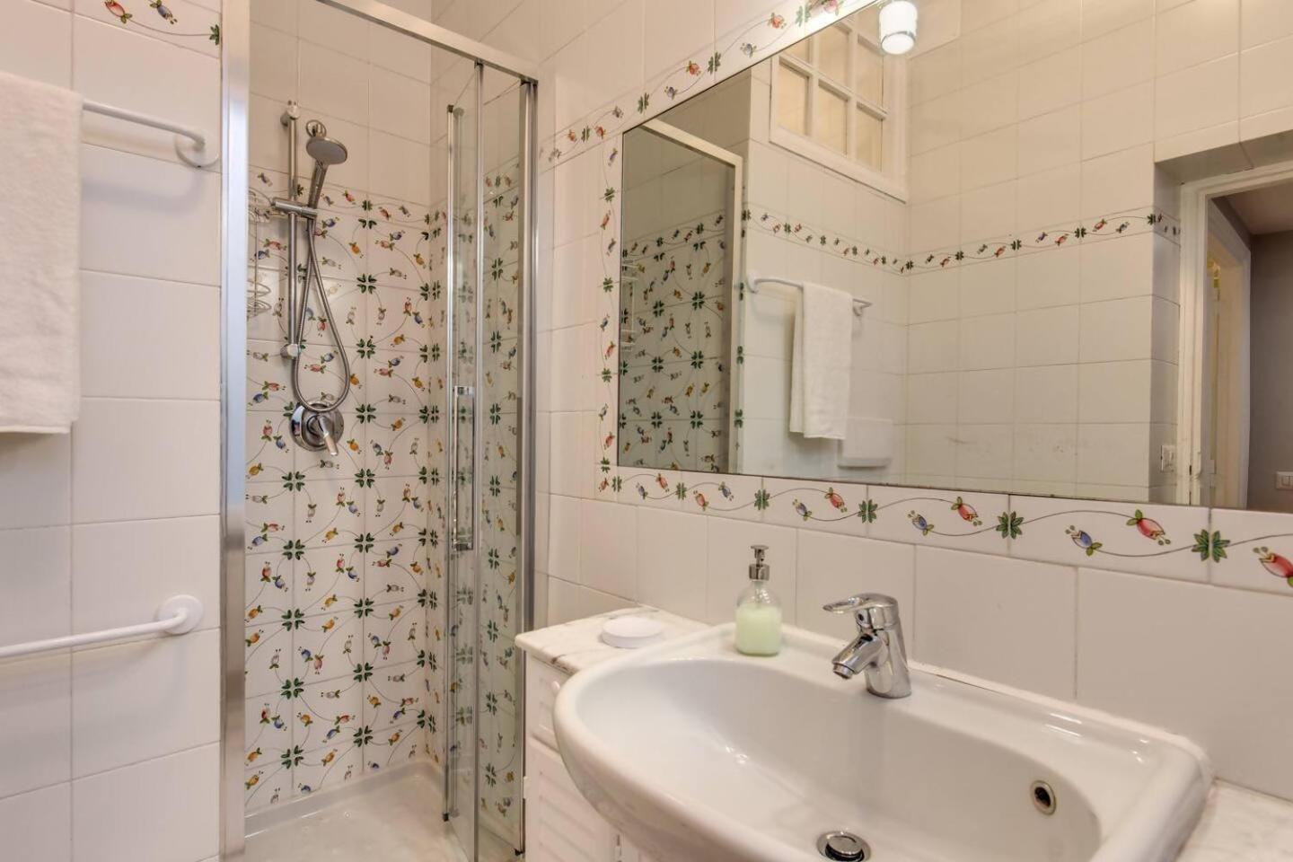 Lovely Flat By The Vatican Rome Bagian luar foto