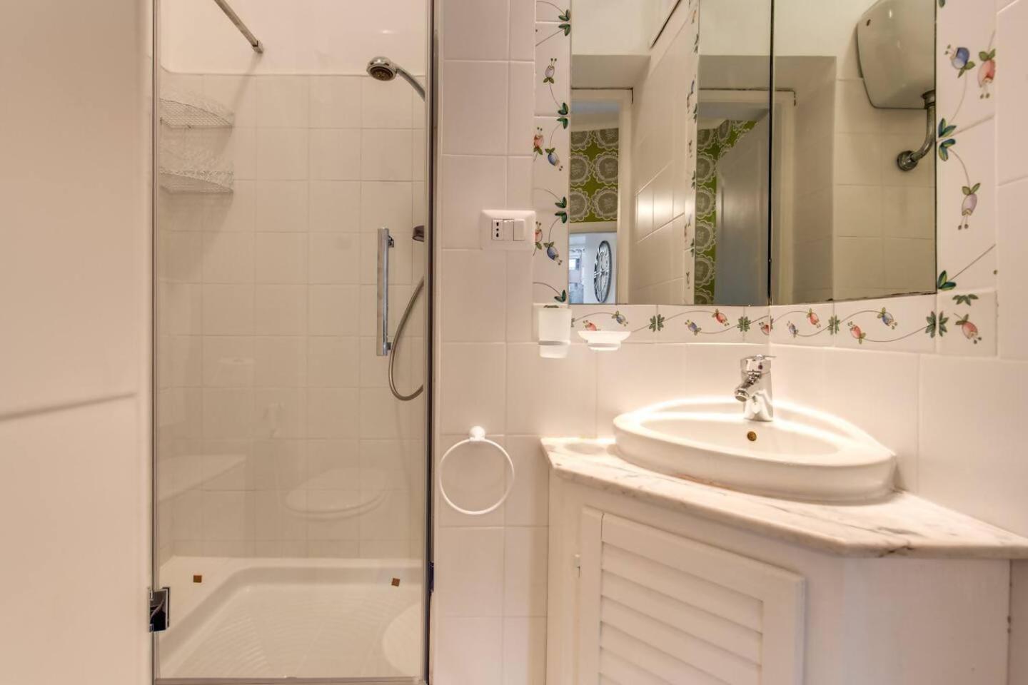 Lovely Flat By The Vatican Rome Bagian luar foto
